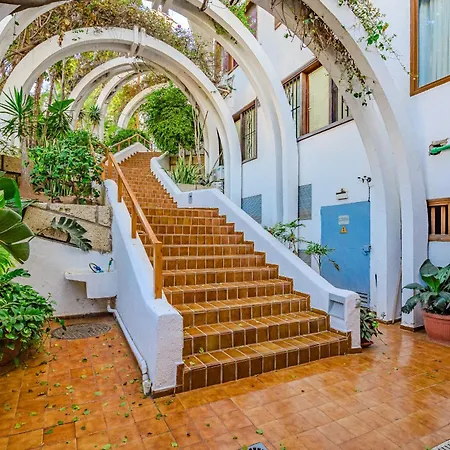 Buenavista Park Royal *